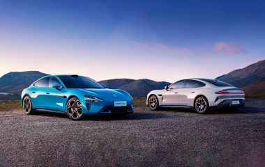 Первый автомобиль Xiaomi: SU7 удивил ценой и технологиями