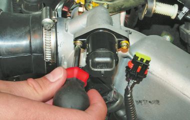 Датчик положення дросельної заслінки (TPS): як впливає на динаміку авто?